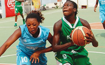 Team FCT taking on Team Niger in the women’s basketball event ...on Tuesday